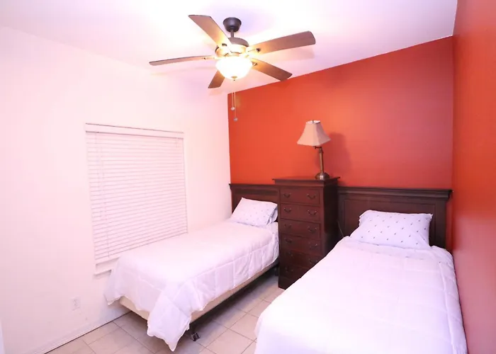Los Cabos III Condominiums